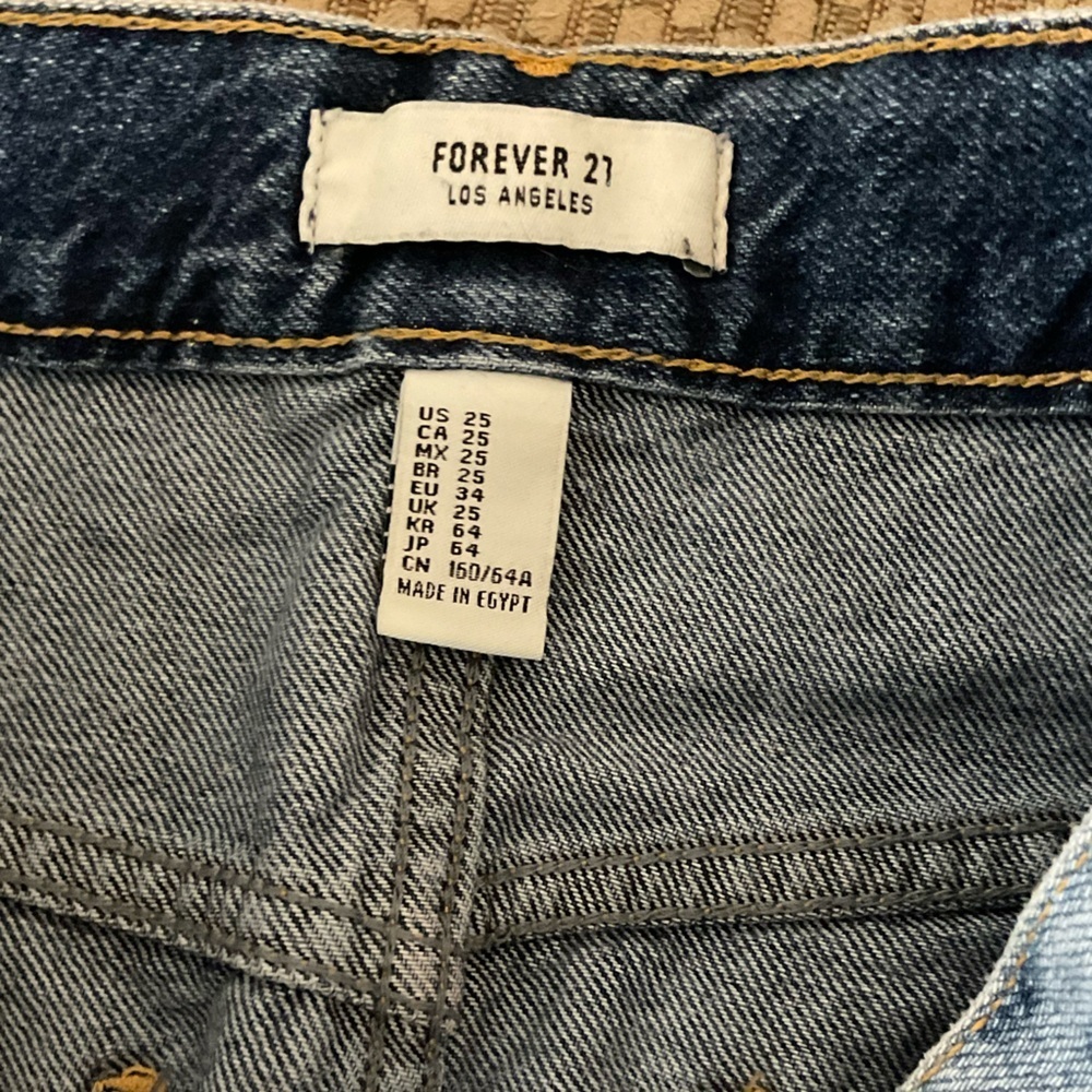 Forever 21 denim mini skirt. Size 25” waist - Picture 3 of 3
